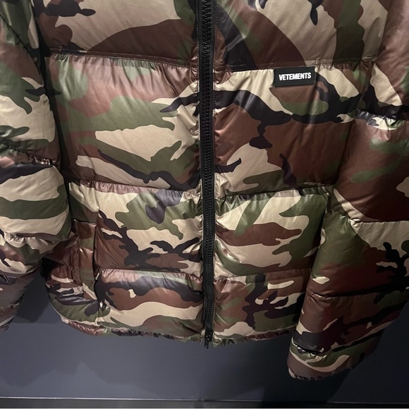 Vetements Logo Camo Green Print Puffer Jacket Coat - Picture 6 of 10